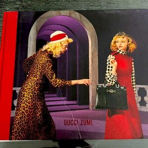 Gucci zumi photo album.  🎁idea